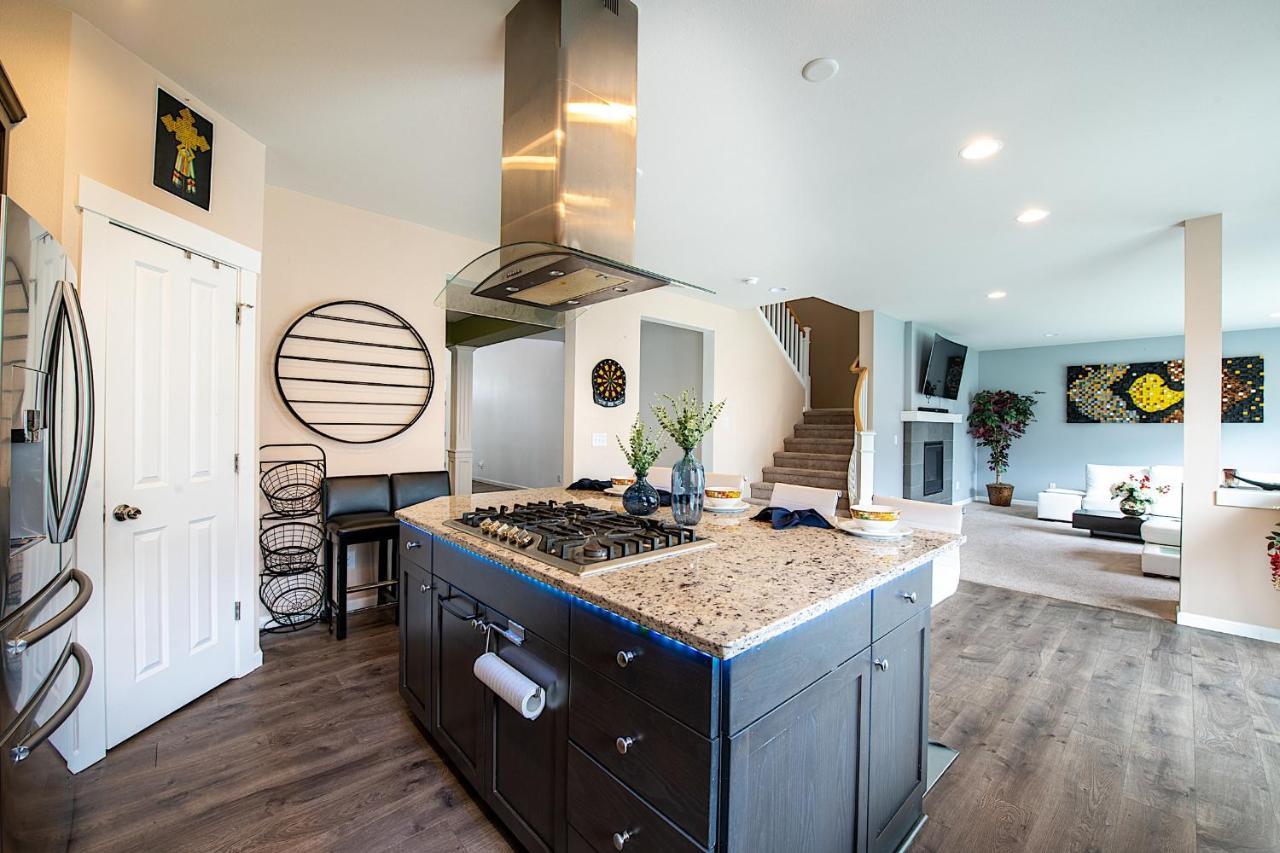 Utopia Luxury Stay Puyallup Extérieur photo