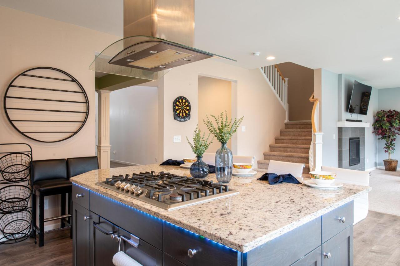Utopia Luxury Stay Puyallup Extérieur photo