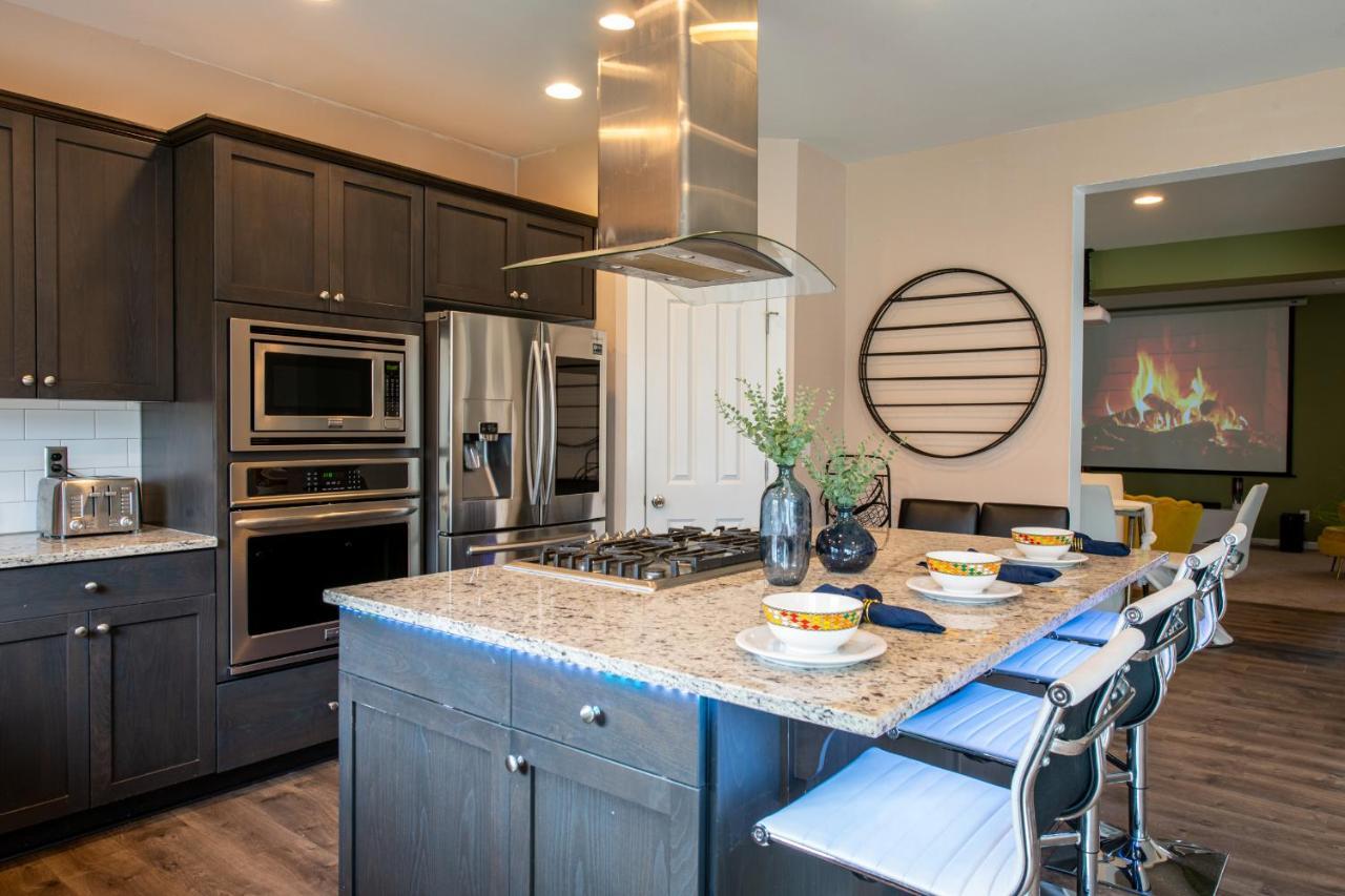 Utopia Luxury Stay Puyallup Extérieur photo